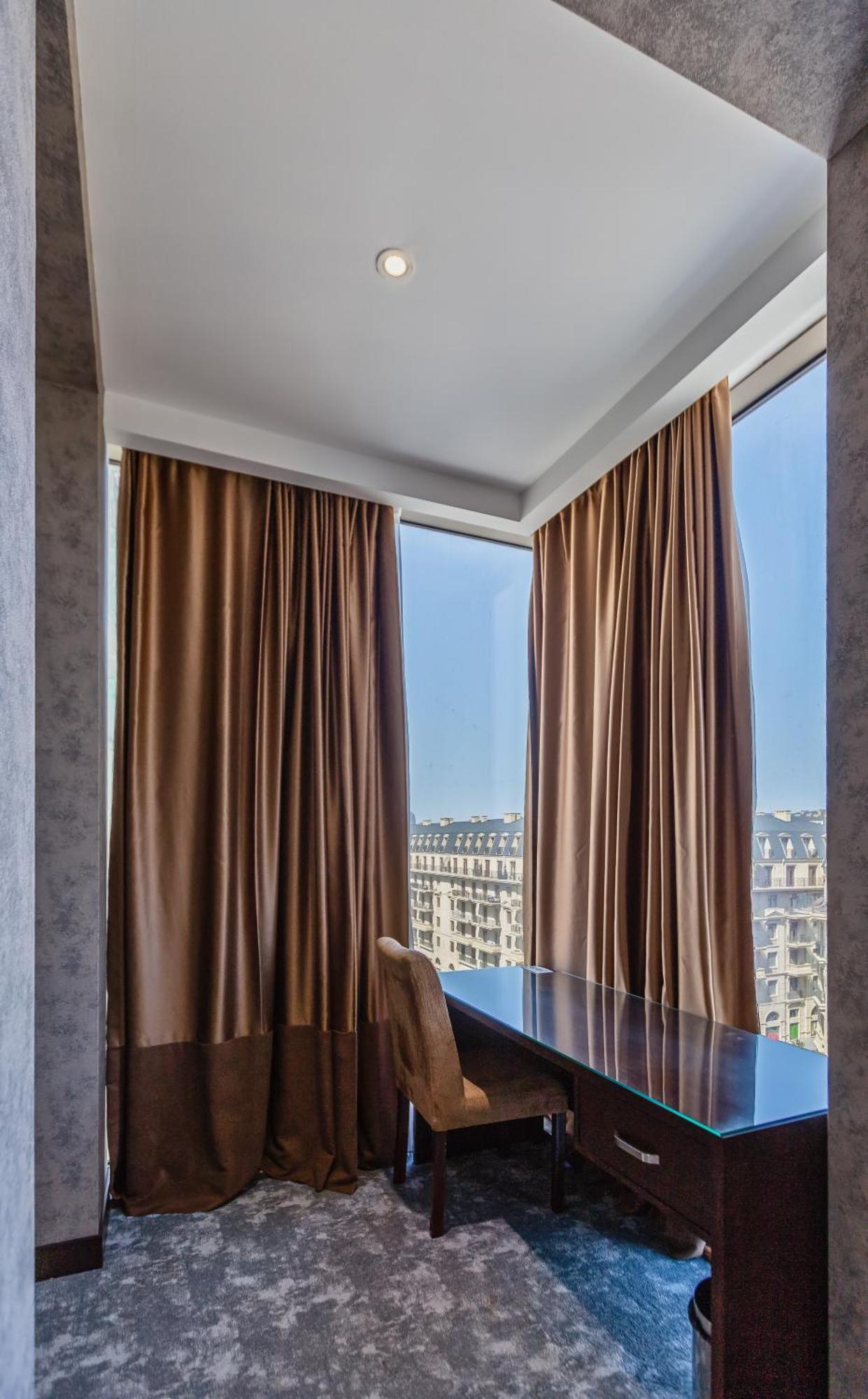 Harmony Hotel Baku Exterior photo